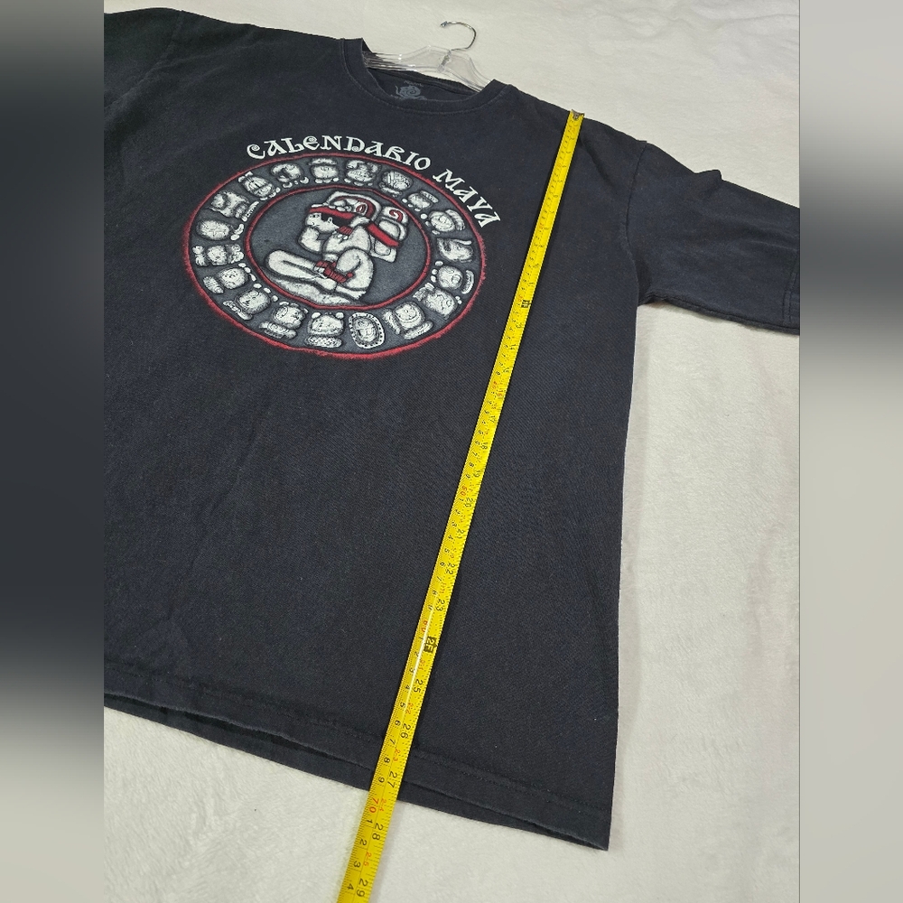 Calendario Maya/ Mexico/ Cancun Black T-Shirt, Size XL. - Picture 11 of 12